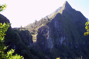 Nu'uanu Pali, note guardrail and people for scale.